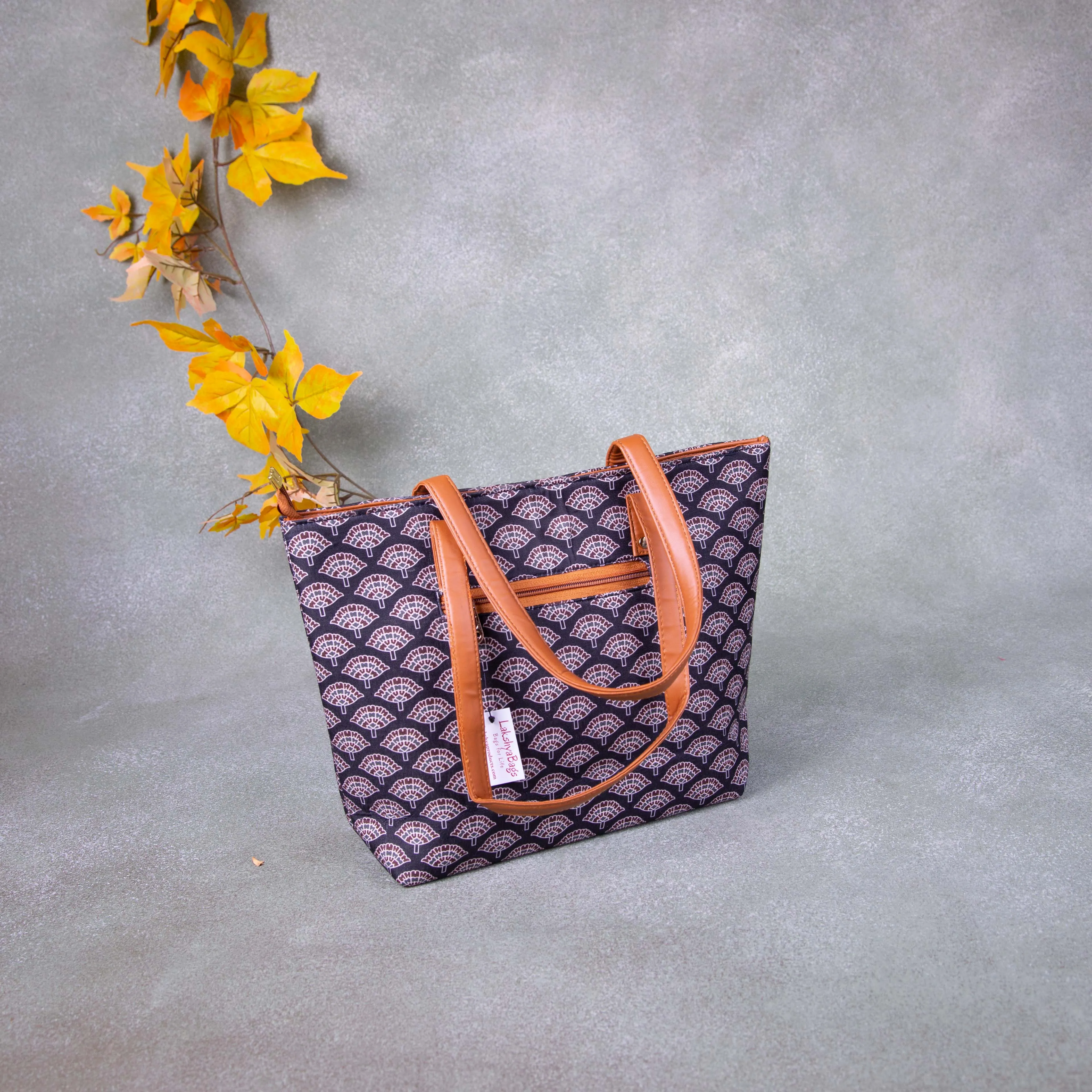 9am to 5pm Totes Black Colour Flower Design.
