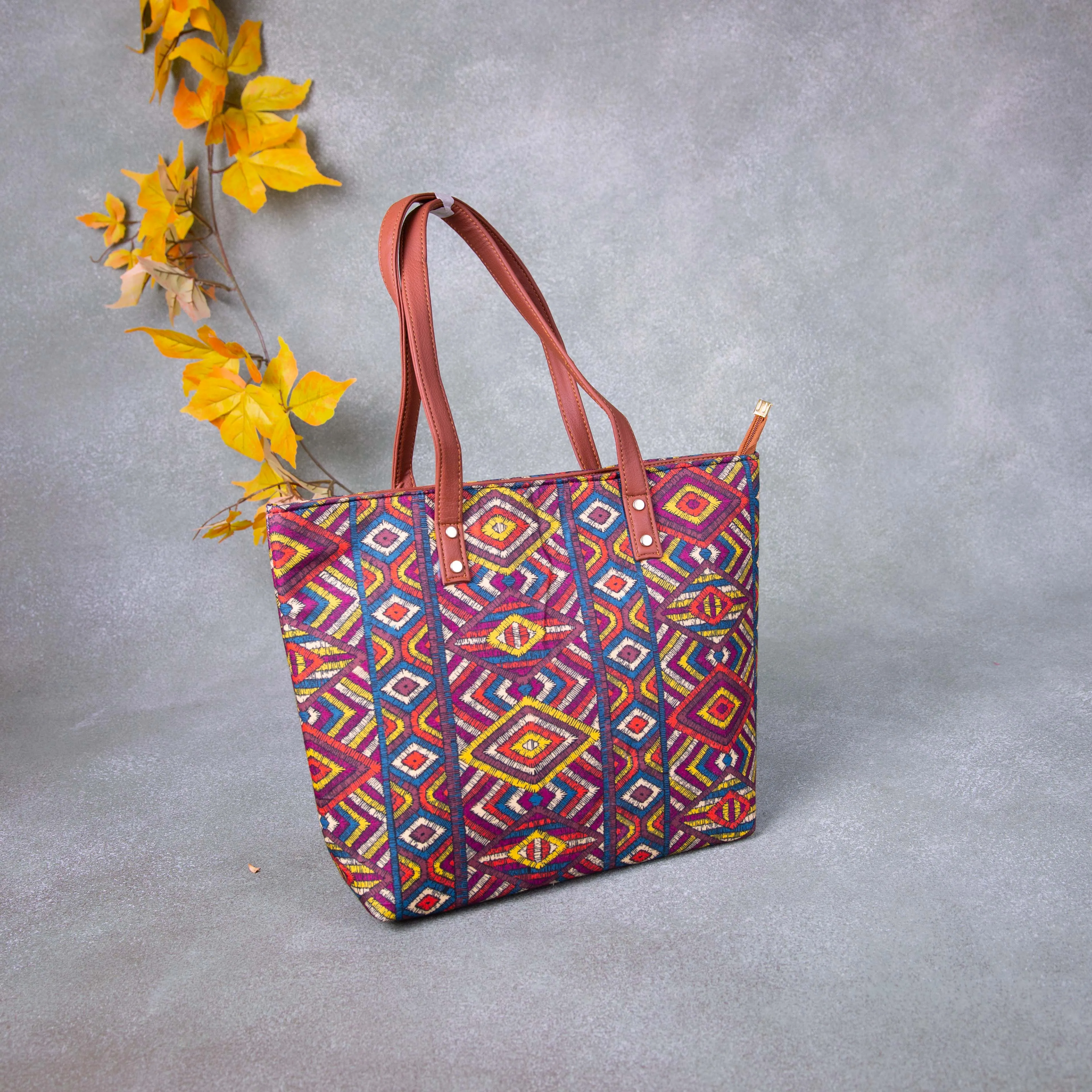 9am to 5pm Totes  Multi-Colour Diamond Design.
