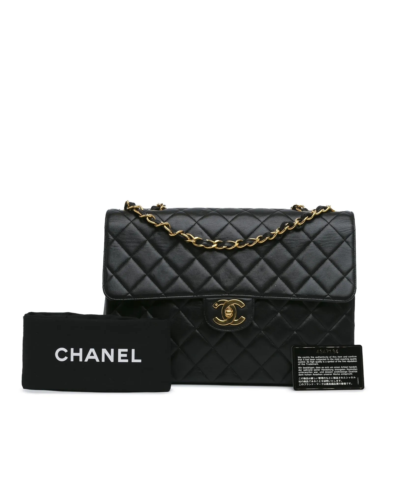 Jumbo Classic Lambskin Single Flap Shoulder Bag with Quilted Design and Chain Straps