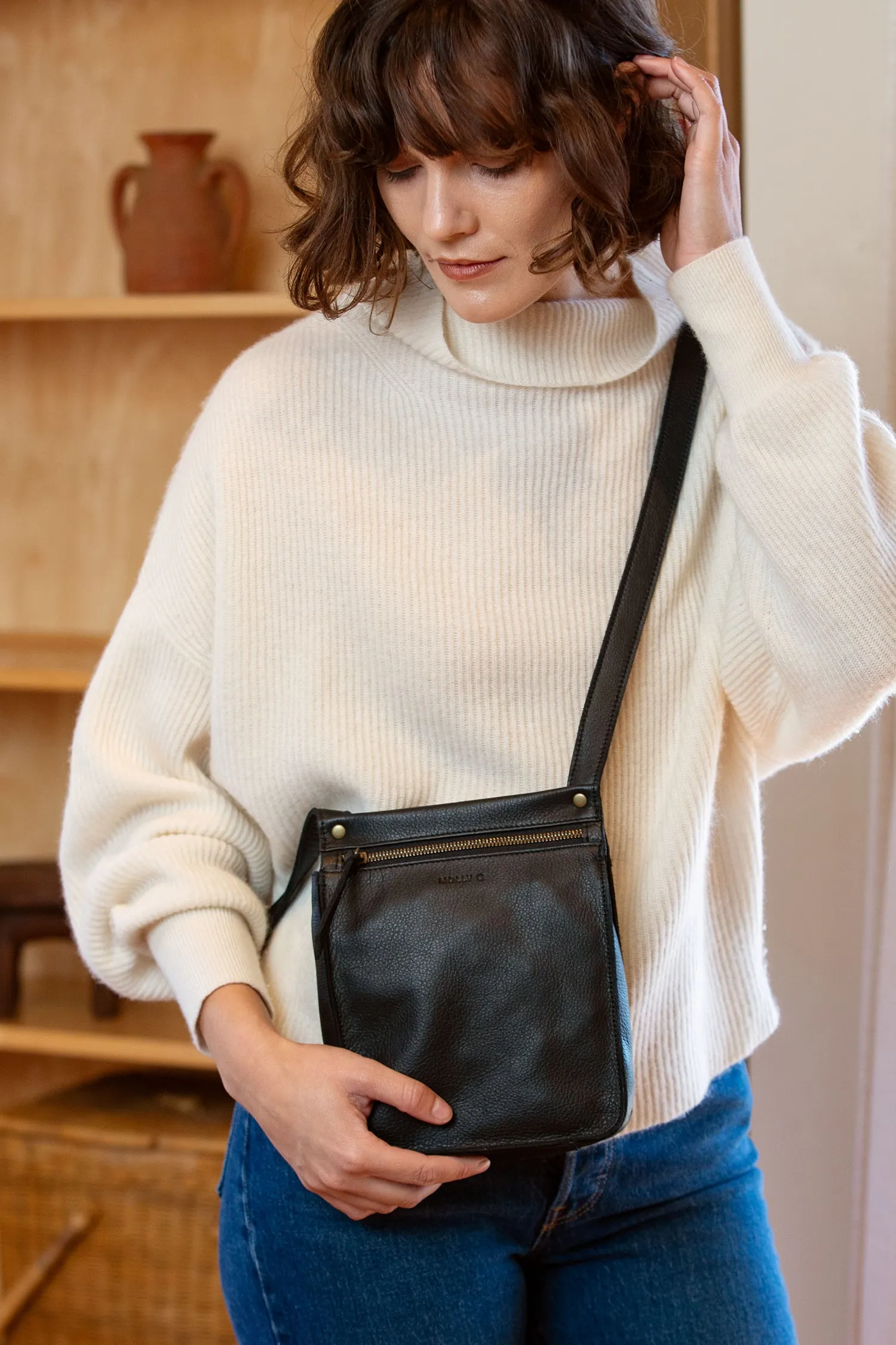Molly Crossbody