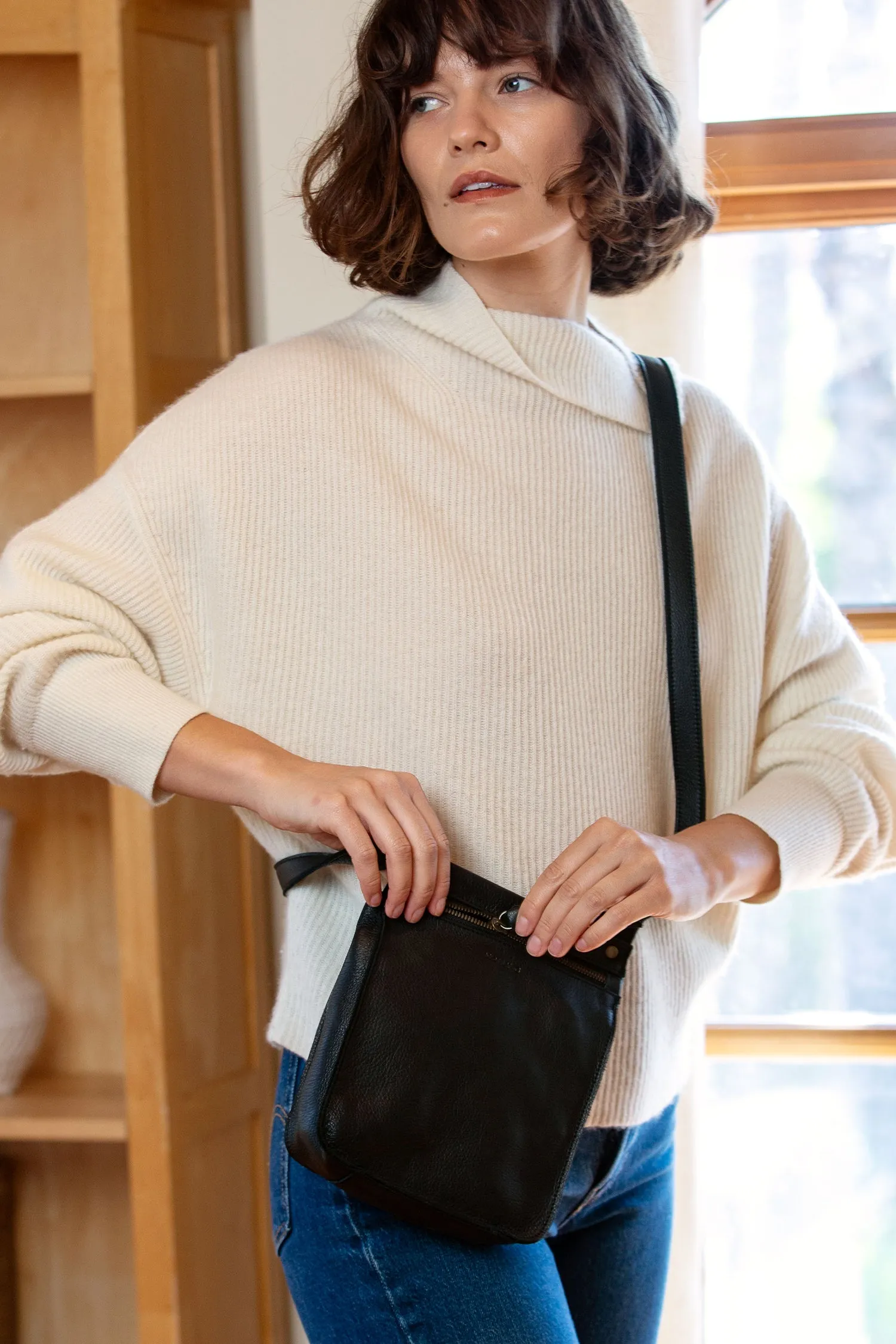 Molly Crossbody