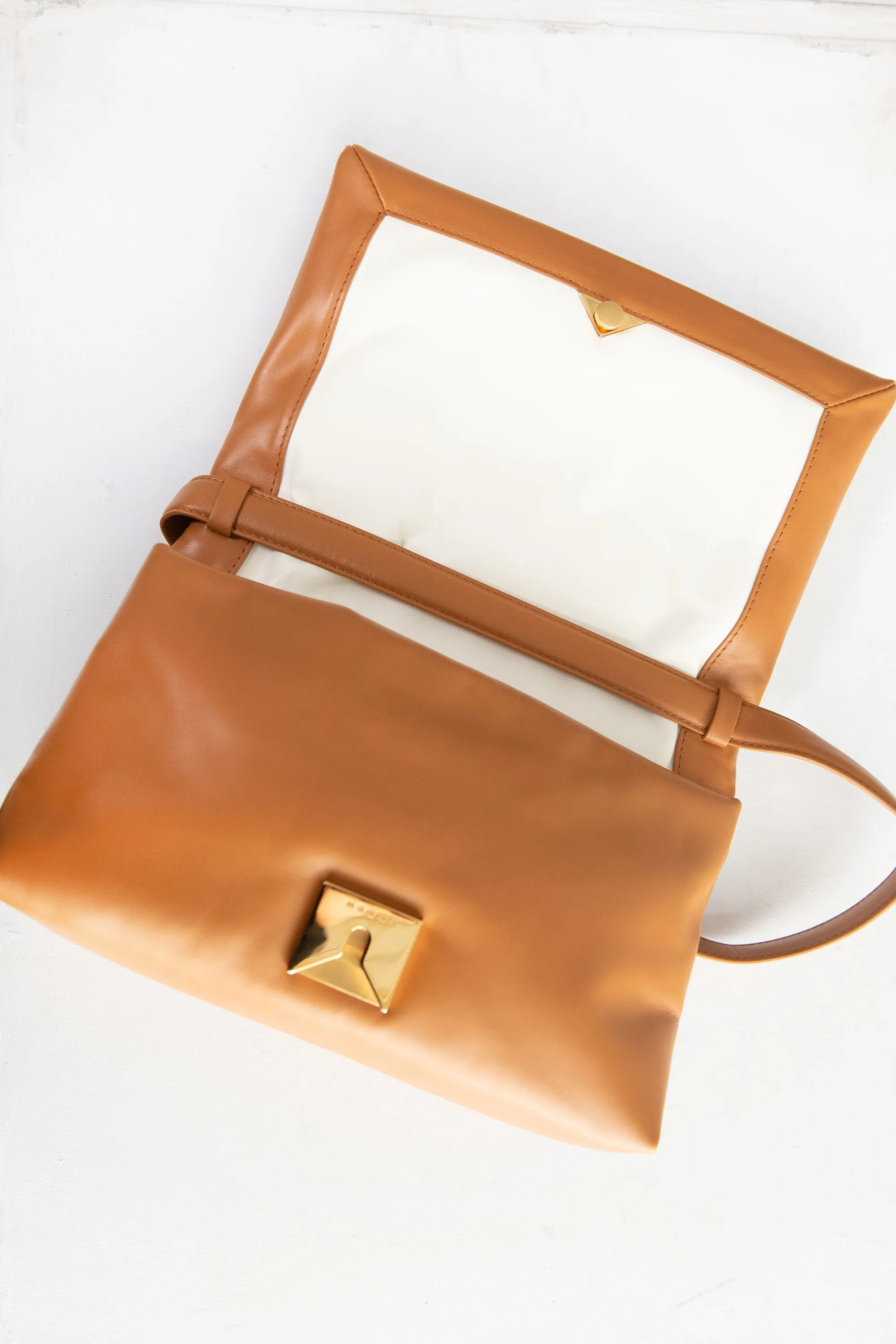 Prisma Bag, Biscuit