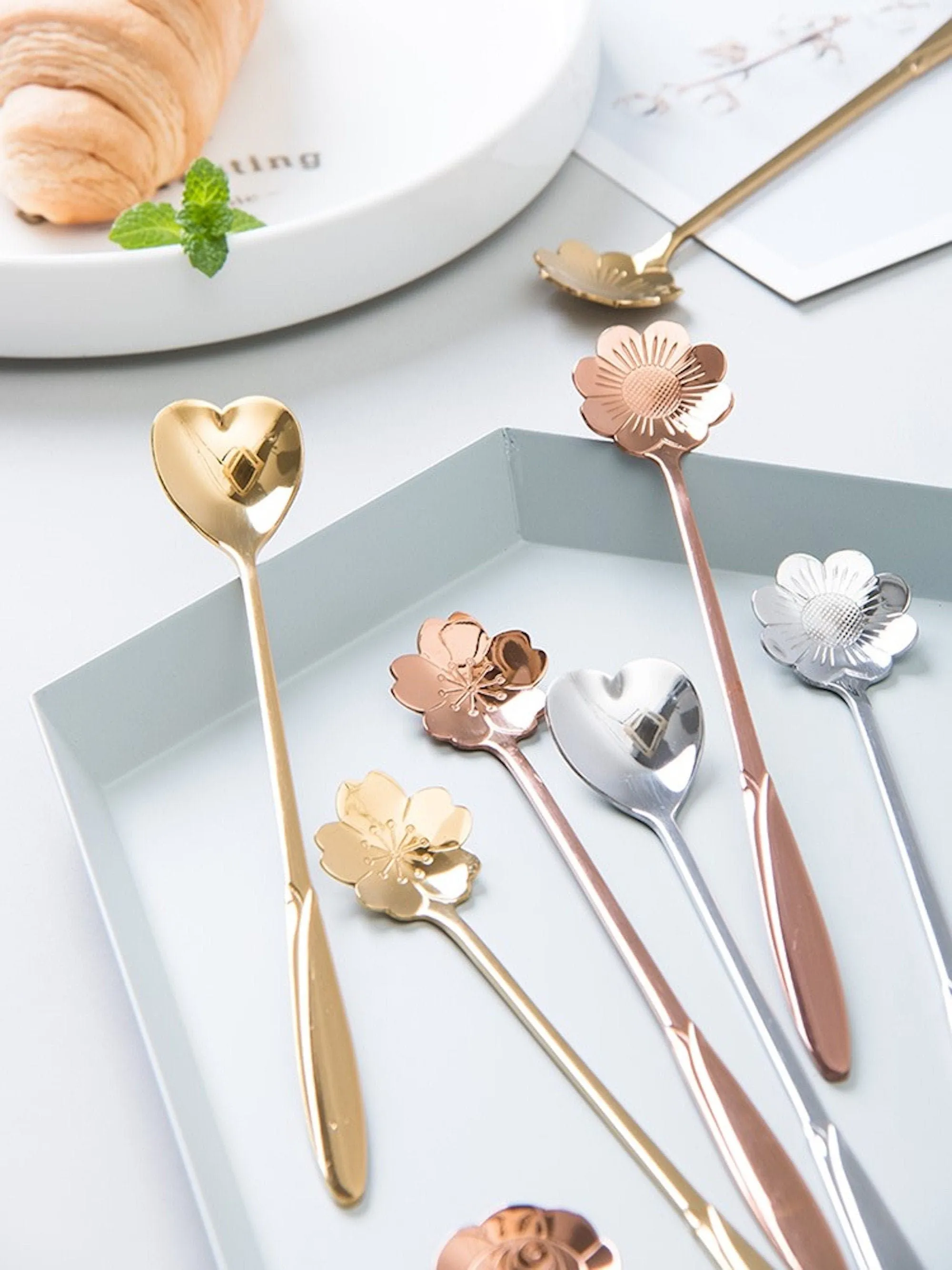 Set of 4 Spoon Stainless Steel Titanium Plated