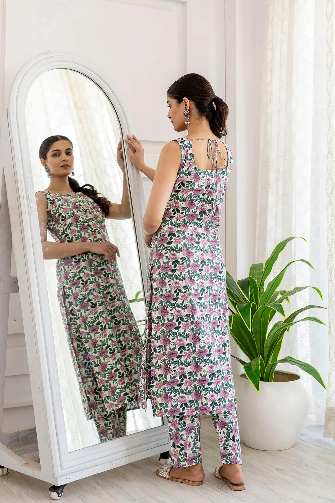 Women Off White And Purple Printed Straight Kurta With Trouser